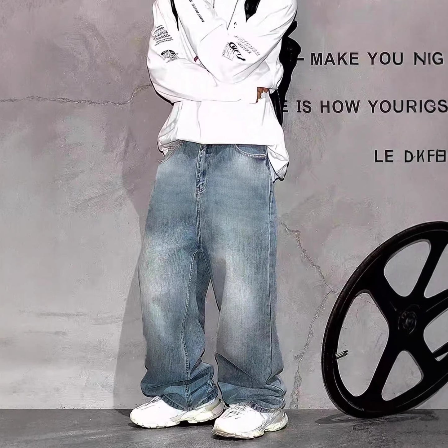 Pantalones vaqueros de pierna ancha